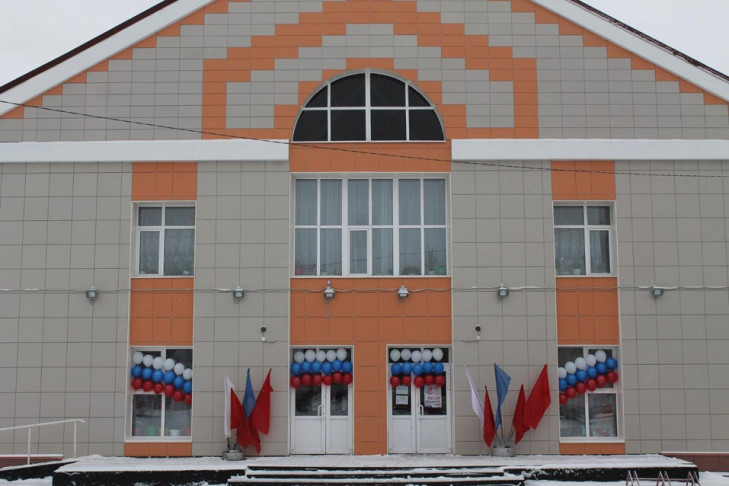 Директора Дома культуры Венгерово уличили в госизмене