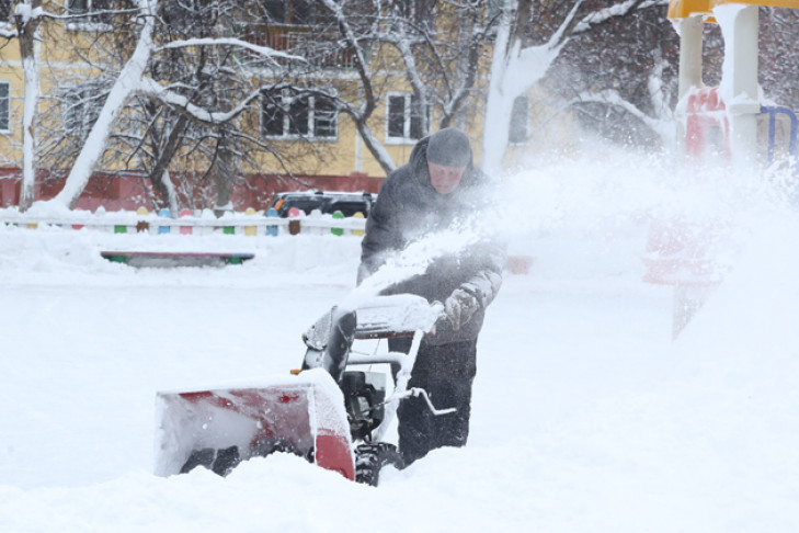 ГЖИ усилит контроль за уборкой придомовых территорий от снега