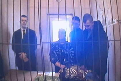 Родня из-за квартиры превратила в пленницу девушку в Новосибирске