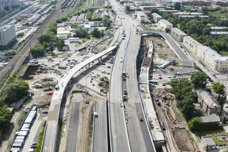 В Новосибирске ускорили темпы укладки асфальта на четвертом мосту