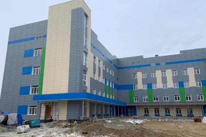 Поликлинику в Краснообске сдадут на год раньше