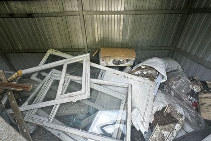 Новосибирцам назвали правила утилизации старой мебели, окон и сантехники