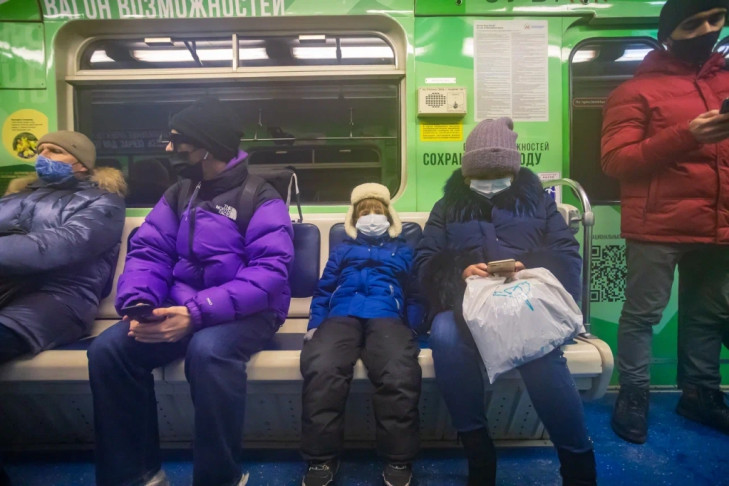  Пассажиры метро едут до конечной – в Новосибирске назвали самые популярные станции