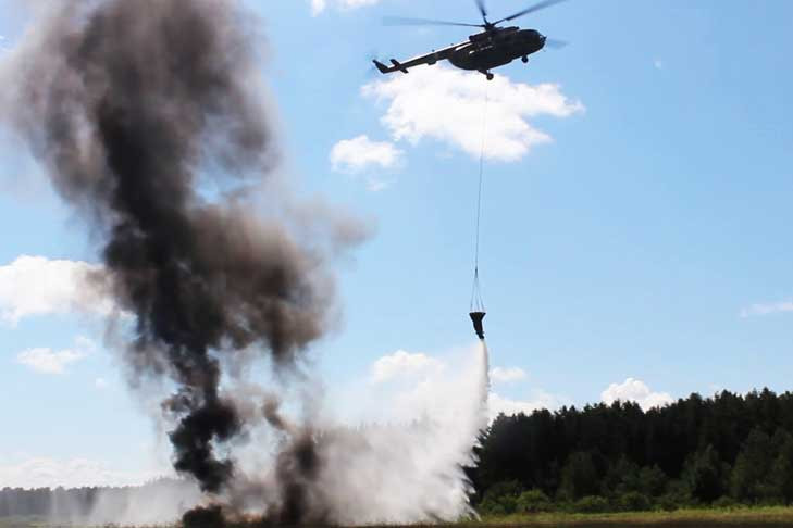 Новосибирские десантники отправились на ликвидацию ЧС с лесными пожарами в Югру