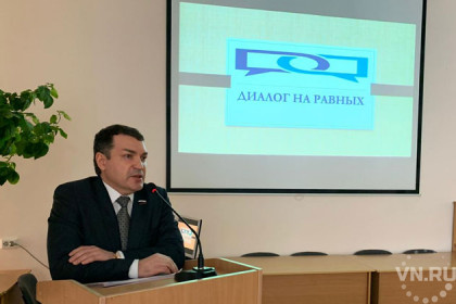 О развитии села расспросили студенты НГАУ депутата Госдумы