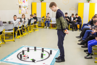 Лучшие робототехники из нескольких районов области собрались в Татарске