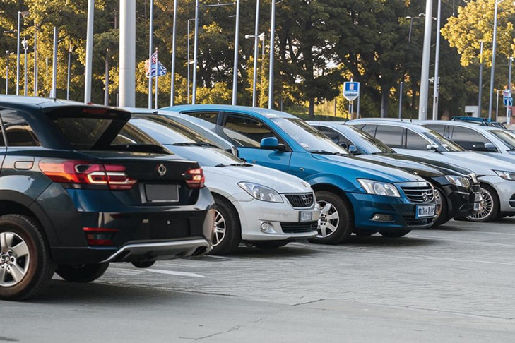 Выбор премиум-авто в Новосибирской области за год стал шире, при этом цены не изменились