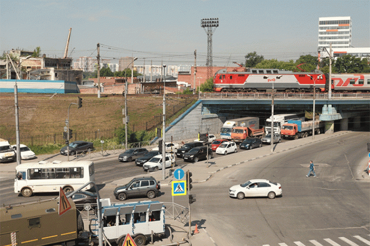 Новосибирску нужна глобальная реновация общественного транспорта – Андрей Травников