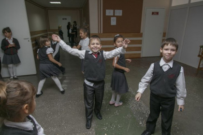«Путинские» выплаты школьникам проиндексировали на 10% - сколько денег дадут в августе-2022 к школе
