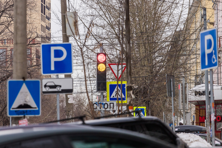 Пять новых платных парковок появятся в Новосибирске до конца 2025 года