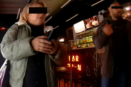 В Новосибирске пикапер привел маму в бар «Крепость» на разборки с охраной