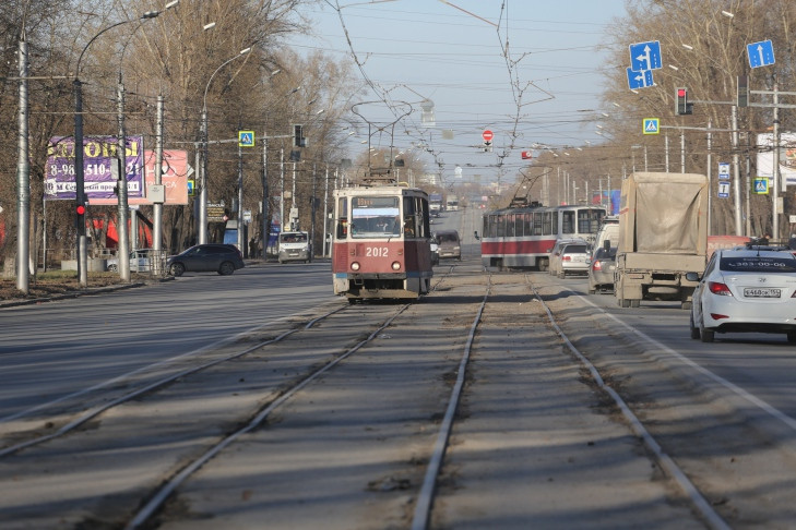 Памятник трамваю №13 появится 1 июня в Новосибирске, заявил мэр Локоть