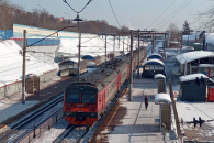 В Новосибирске задержали электрички из-за таяния снега