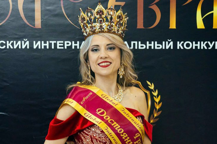 Мать королевской двойни из Новосибирска стала гран-призером «Леди Евразия-2025»