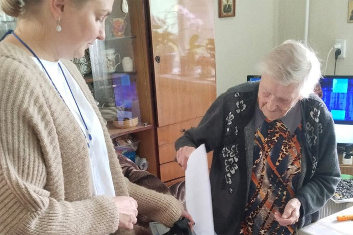 На выборах губернатора-2023 проголосовала 100-летняя жительница Новосибирской области