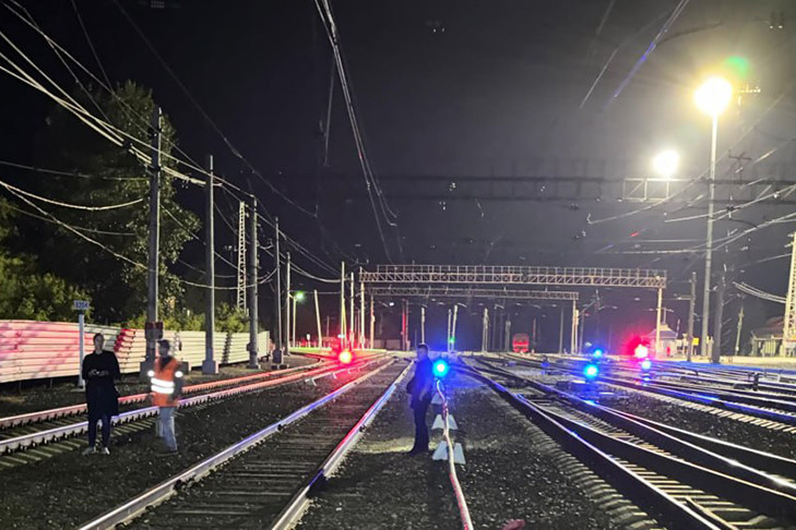 Велосипедист погиб под пассажирским поездом в Чулыме