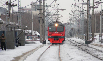 Новосибирцы могут оформить льготные билеты на электрички через приложение