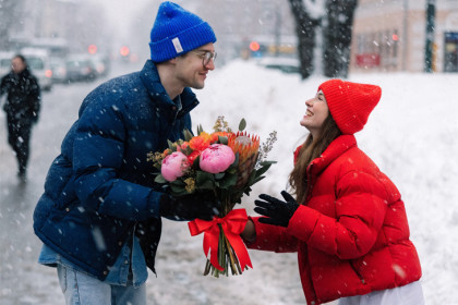 Новосибирцам советуют отказаться от гиацинтов и хризантем на 8 Марта