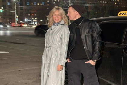 Дуэт «Алмас» снял новый клип про такси на Красном проспекте в Новосибирске