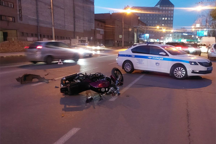 Смертельное ДТП с мотоциклистом произошло в Новосибирске