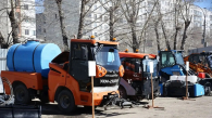 В Новосибирске готовят технику к летней уборке улиц
