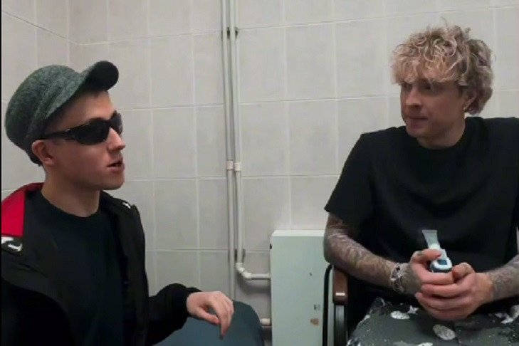 Егор Крид подарил новый iPhone и решил судьбу особенного юноши из Новосибирска