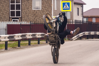Отца 12-летнего байкера оштрафуют на 30 тысяч рублей в Новосибирске