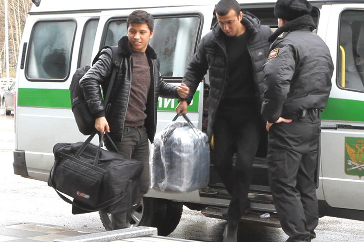 Массовое выдворение мигрантов зарегистрировано в Новосибирской области