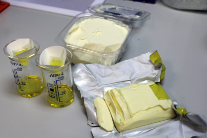 Фитостерины и кислоты обнаружены в масле «Крестьянское» из Новосибирска