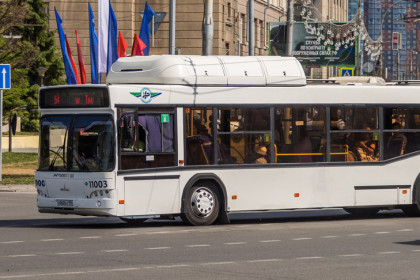 Жительница Новосибирска получит 100 тысяч рублей за проезд на автобусе №54