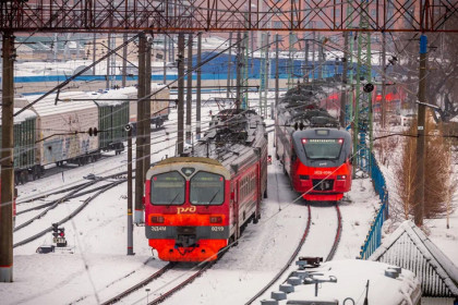 Юношу в наушниках насмерть сбил поезд в Бердске