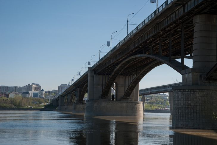 Заключен контракт стоимостью 2,2 млрд рублей на ремонт Октябрьского моста в Новосибирске
