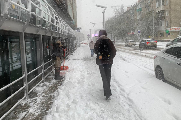 Чтобы не трясло: в Новосибирске борются с «кочкарником» на дорогах