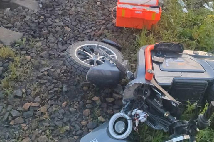 Под Бердском поезд сбил мужчину с электровелосипедом