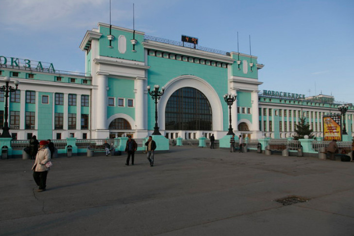  Разрешено фотографировать на вокзале Новосибирск-Главный