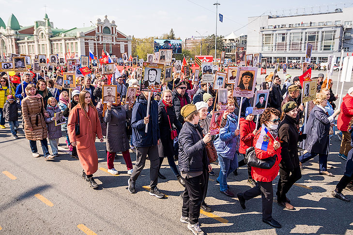 «Бессмертный полк»-2025: новосибирцы могут бесплатно распечатать портреты героев