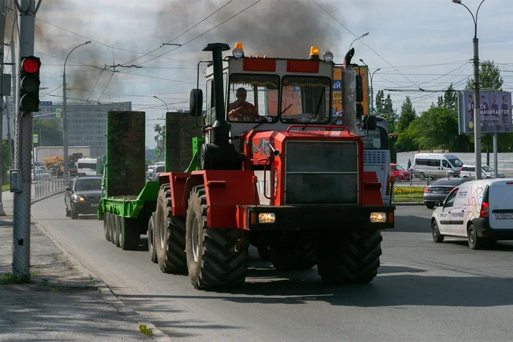 Дорожный парк Новосибирска пополнится спецтехникой на полмиллиарда рублей