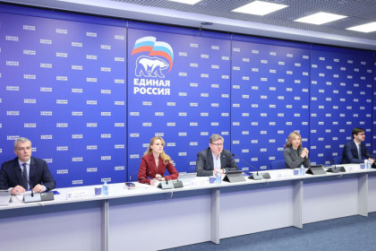 При поддержке «Единой России» трудоустроены 580 тысяч человек