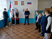 Школьники Убинского округа открыли Год единства