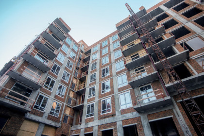 Объем непроданного жилья в новостройках Новосибирска вырос до 65%