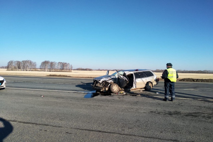 Два человека получили травмы в ДТП с автобусом под Новосибирском