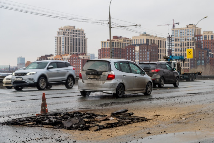 Ограничение скорости до 40 км/ч ввели на Димитровском мосту в Новосибирске