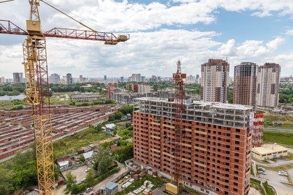 Новое жильё, соцобъекты и проекты КРТ: строительный сектор бьет рекорды в Новосибирской области