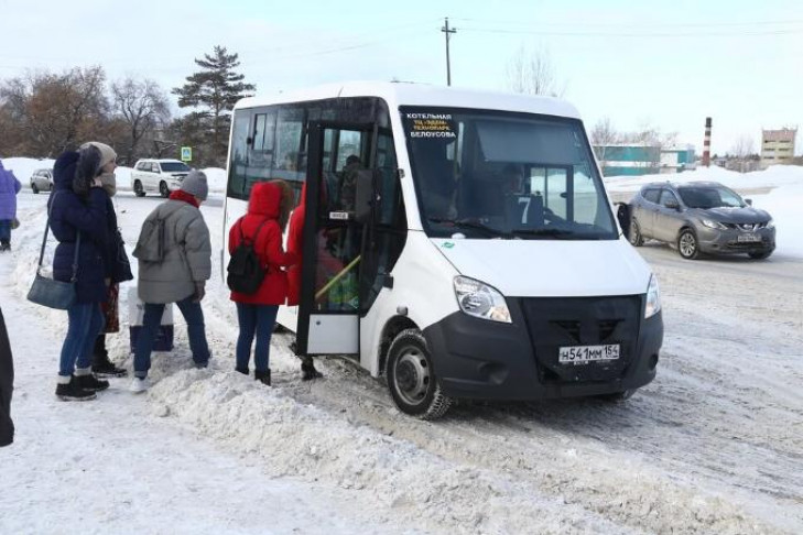 Проезд в маршрутках Новосибирска вырастет на 5 рублей с 1 апреля