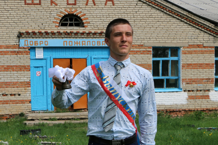 Школа с последним выпускником закрывается в Доволенском районе