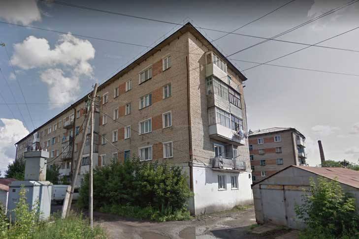 Мебель для пострадавших при обрушении жилого дома собирают в Татарске