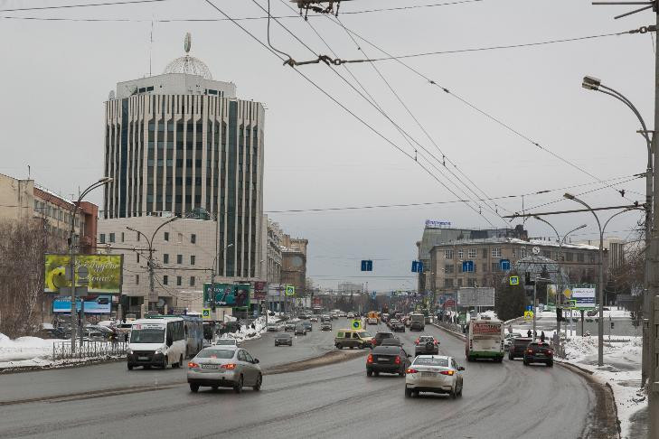 Мосты на Октябрьской магистрали и Ватутина сузили в Новосибирске до конца ноября-2022