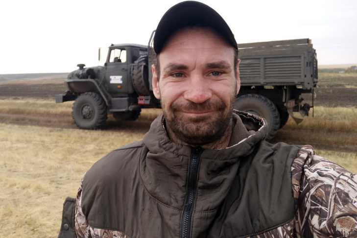 Освободил село Житловка: мобилизованного Андрея Зенина похоронили в Новосибирской области