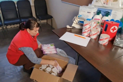 15 тонн гуманитарной помощи на СВО отправило отделение Красного Креста в Новосибирске