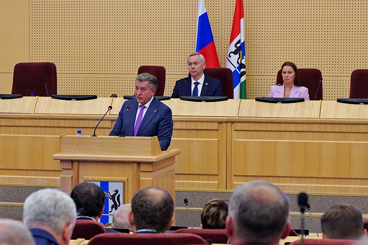 «Единая Россия» приняла предвыборные программы на выборы в Заксобрание и горсовет Новосибирска